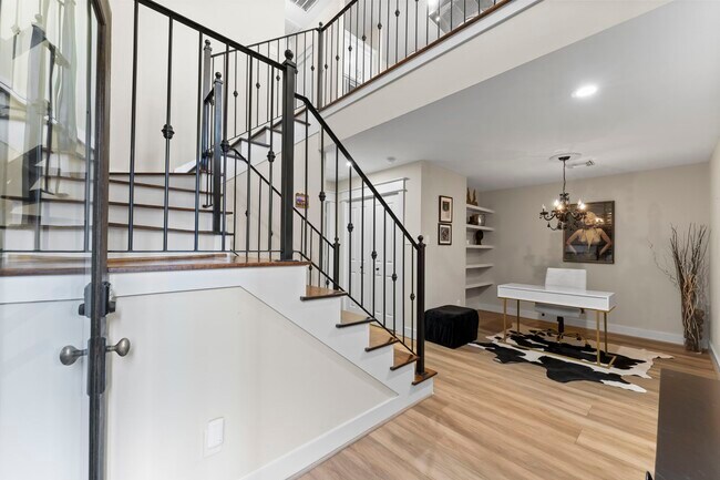 Building Photo - 1305 Birdsall St