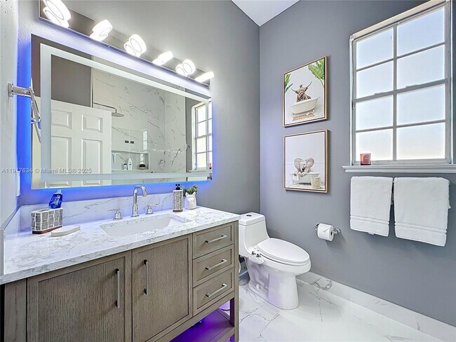 Building Photo - 13430 Meadow Bay Loop