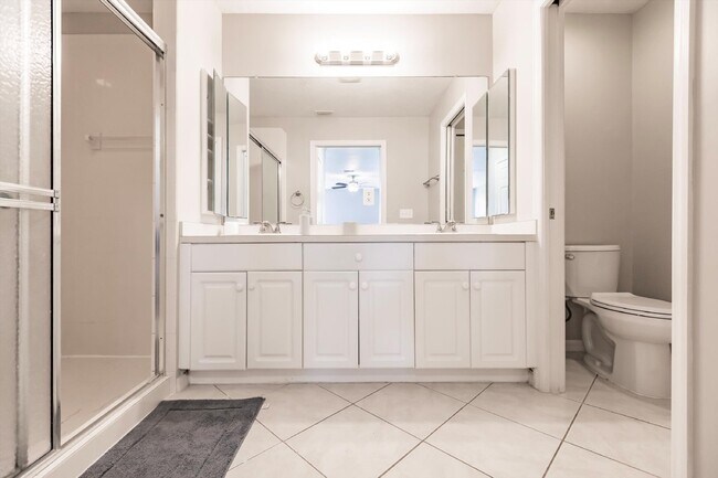 Building Photo - "Charming 3-Bedroom Home with 2 Full Baths and Spacious 2537 Sq Ft in North Port, FL!"
