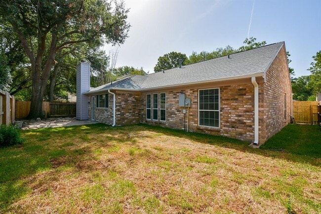Building Photo - 10302 Tablerock Dr