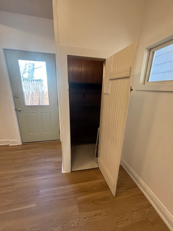 Building Photo - 340 N Franklin St