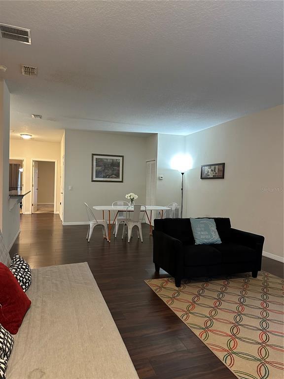 Building Photo - 3123 Sun Lake Ct