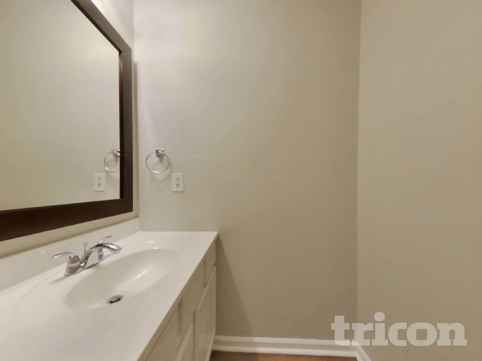 Building Photo - 49 Highlander Way