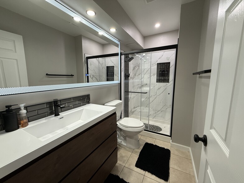 Lower Bathroom - 5916 Newcombe Ct