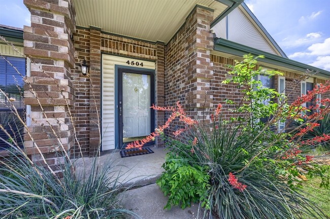 Building Photo - 4504 Keys Dr