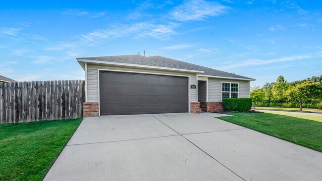 Building Photo - Recently Renovated with EV Charger & Spacious Backyard