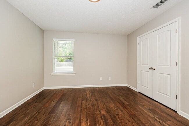 Building Photo - 1705 Porchrest Way