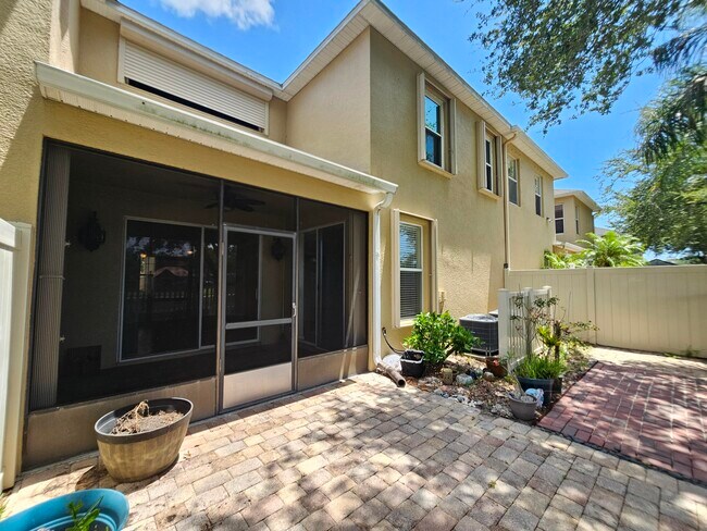 Building Photo - 3254 Arden Cir