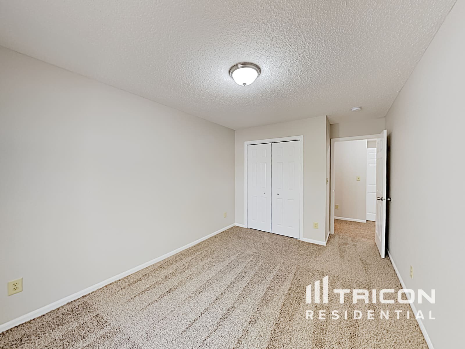 Building Photo - 10333 Liverpool Way