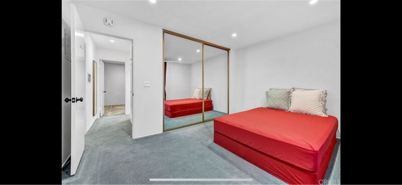 Building Photo - 660 S Glassell St