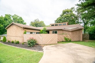 Building Photo - 1818 W Ora Dr