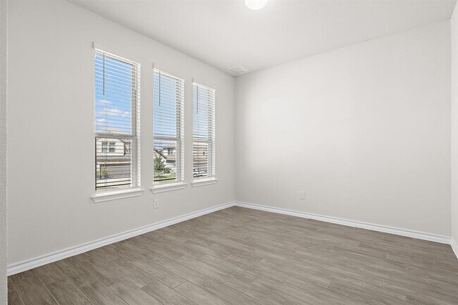 Building Photo - 148 Limonite Ln