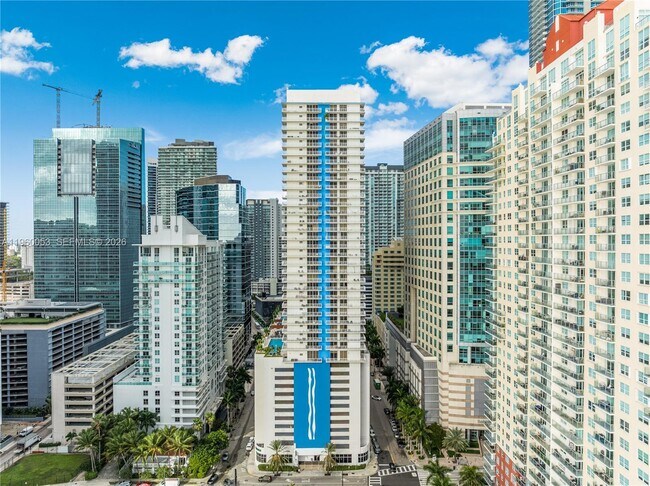 Building Photo - 1200 Brickell Bay Dr