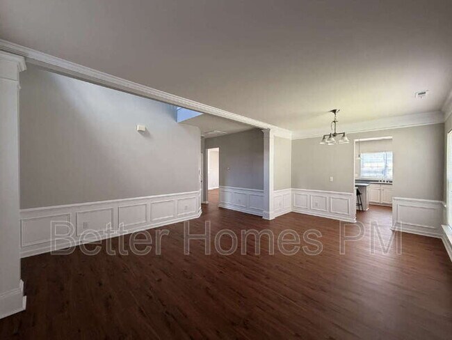 Building Photo - 12405 Honeychurch St