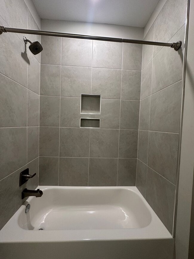 Building Photo - Gorgeous newer 2-Story, 4 bedroom Home in South Walton County