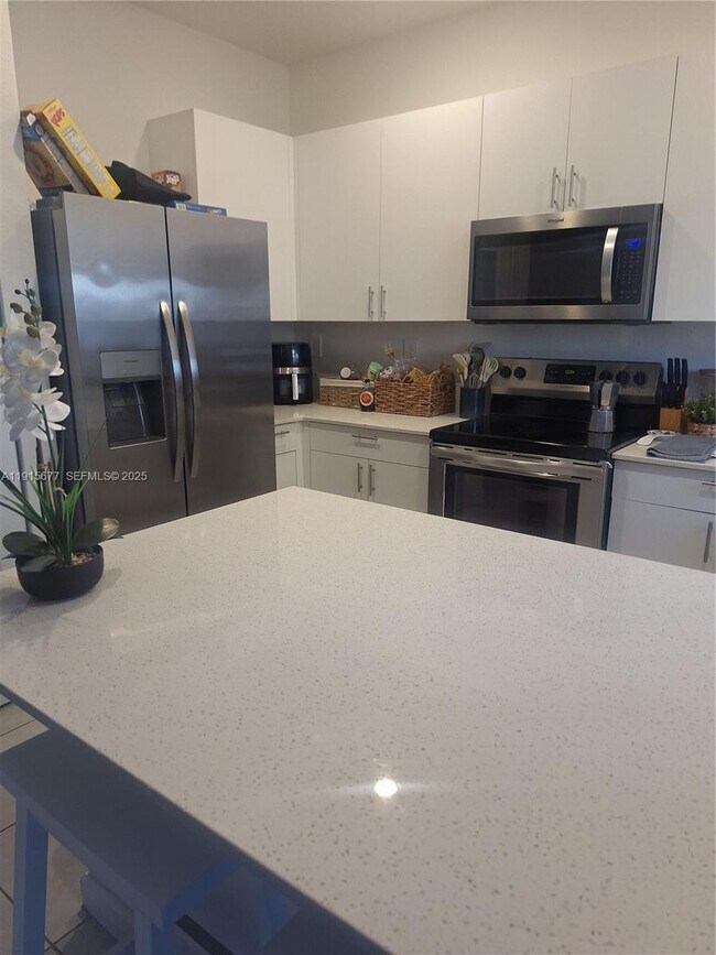 Building Photo - 11741 SW 245 Ter