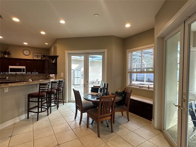 Building Photo - 15335 SW 80th Ave