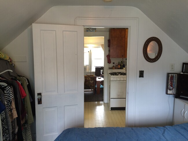 Building Photo - 1304 Marcy St