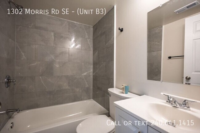 Building Photo - 1302 Morris Rd SE