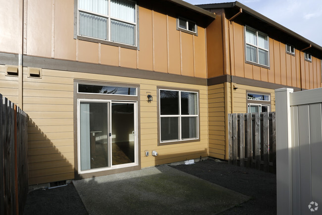 Building Photo - Alexander Rowhouses