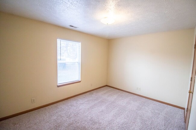 Building Photo - 2858/2860 Plaza Ct