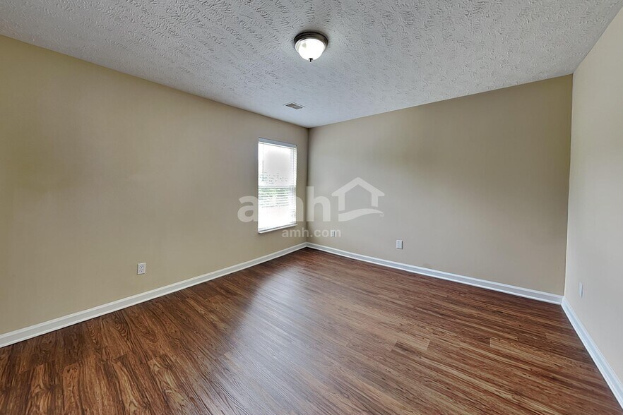 Building Photo - 377 Stewart Springs Dr