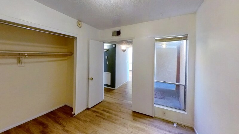 Building Photo - 51 Calle San Blas NE