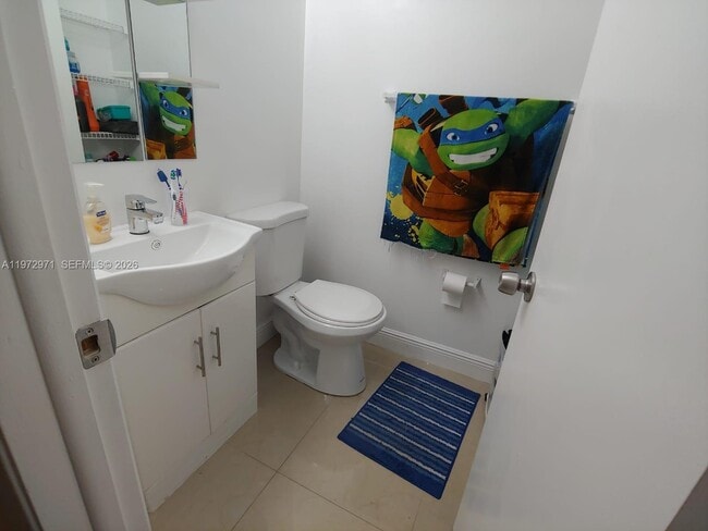 Building Photo - 690 W Park Dr