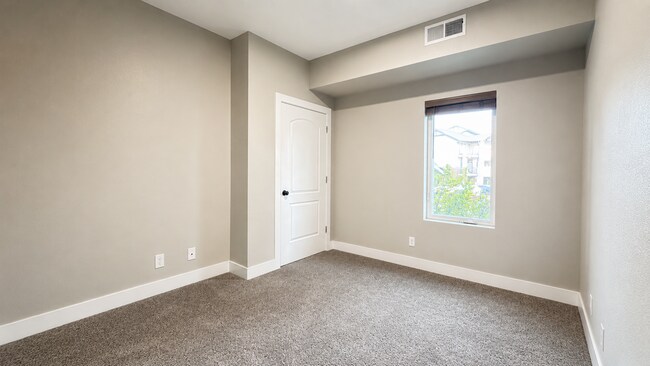 Building Photo - 1401 W 85th Ave