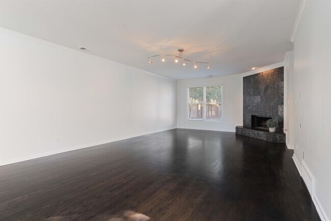 Building Photo - 1521 Wyndham Cove