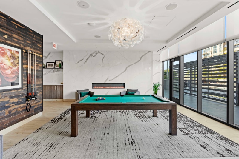 Building Photo - 1147 N Wells St