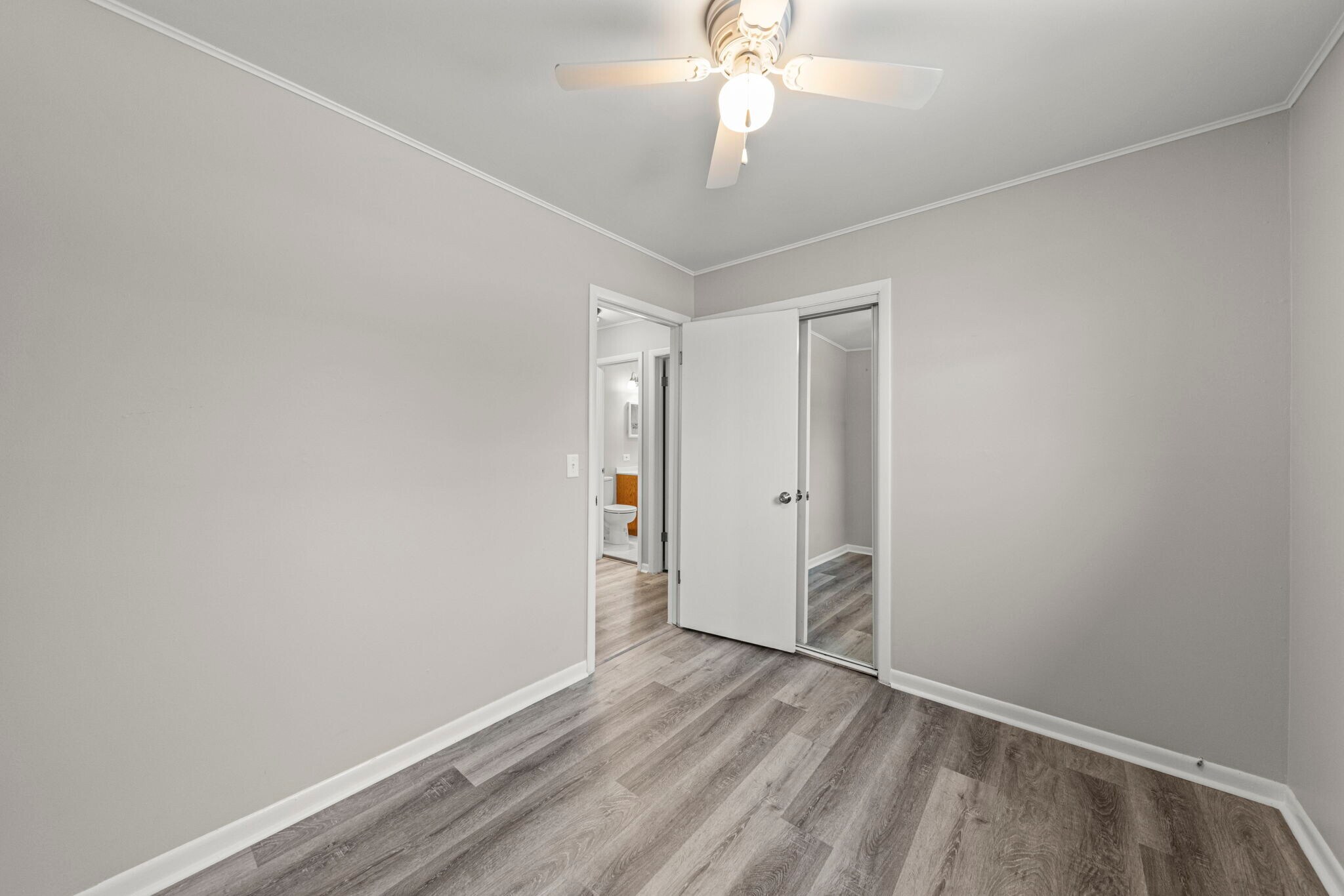 Building Photo - 5441 Benton Ave