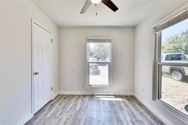 Building Photo - 3462 Willowrun Dr