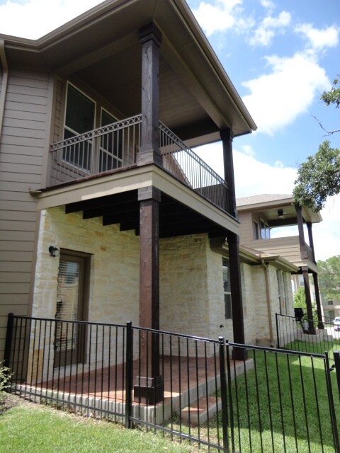 Building Photo - 7500 Colina Vista Loop