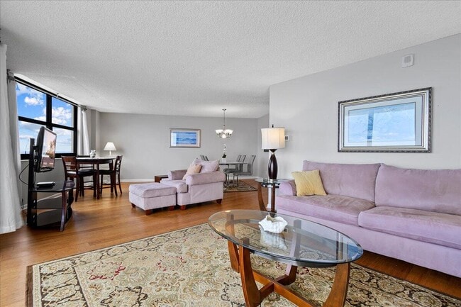 Building Photo - 5420 N Ocean Dr