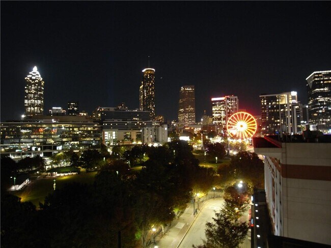 Building Photo - 250 Park Ave W NW