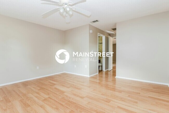 Building Photo - 3 Bedroom Pet-Friendly Home in New Port Richey, FL with Main Street Renewal