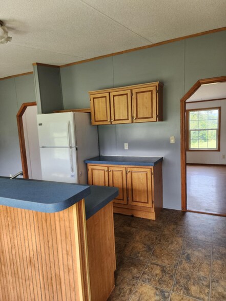 Building Photo - 475 Cold Spring Rd