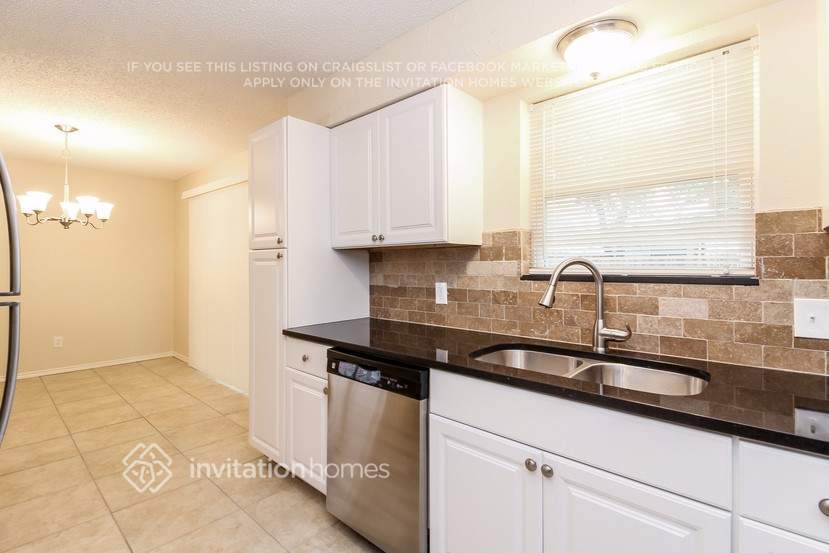 Building Photo - 1426 Breckenridge Rd