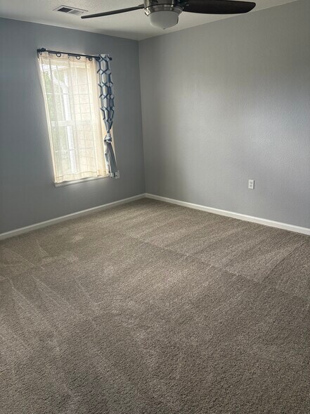 New Carpet in 2nd floor - 1503 Gold Hill St