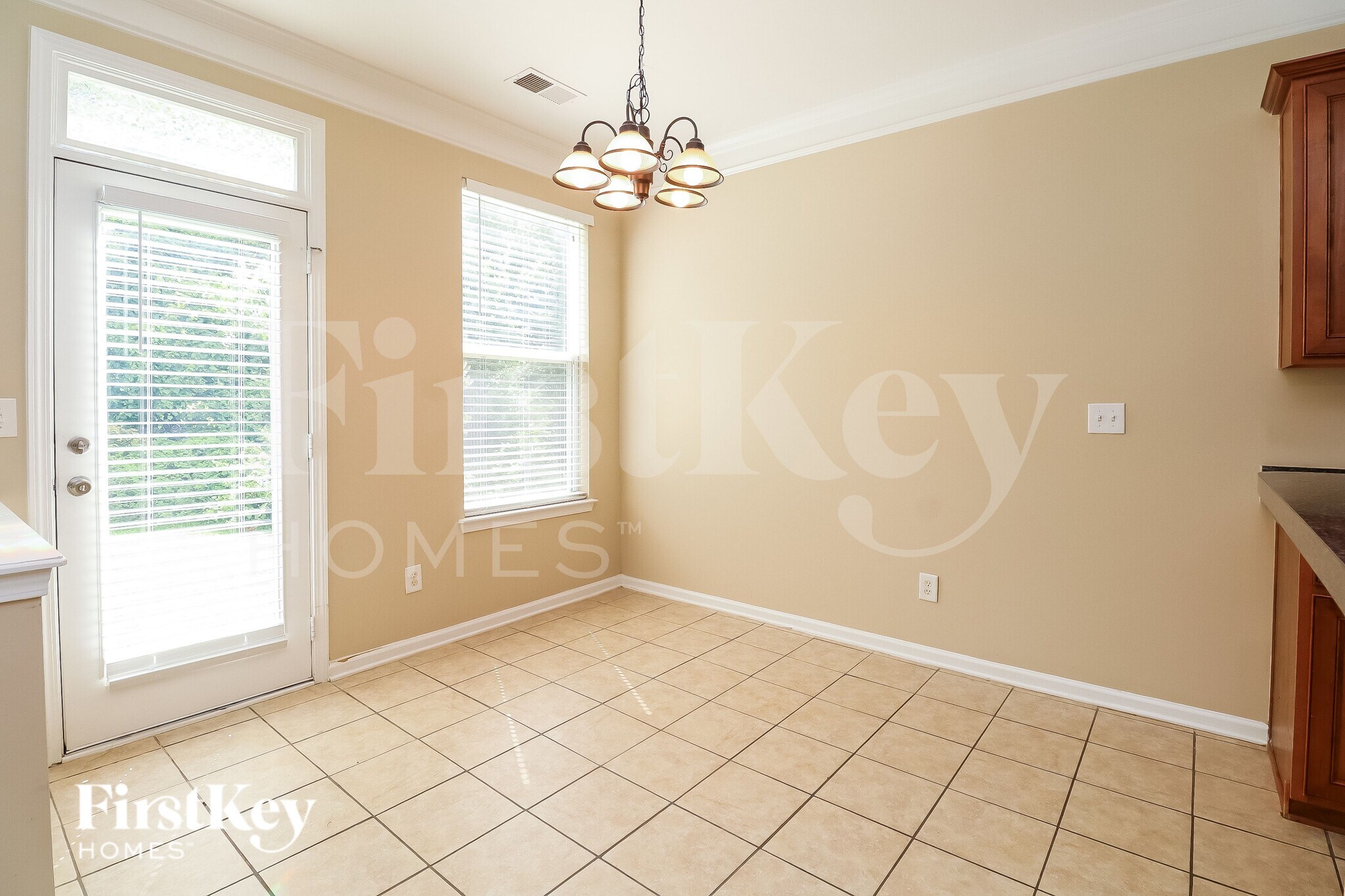 Building Photo - 8019 Bushy Creek Dr