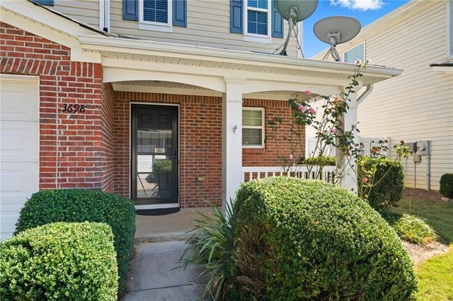 Building Photo - 3698 Roseman Landing
