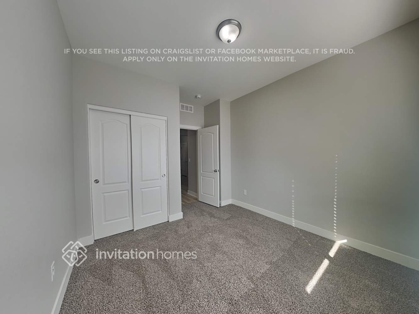 Building Photo - 583 Solano Dr