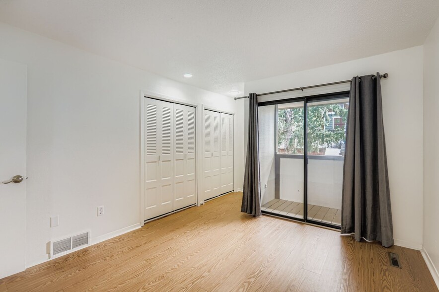 Building Photo - 720 17th St