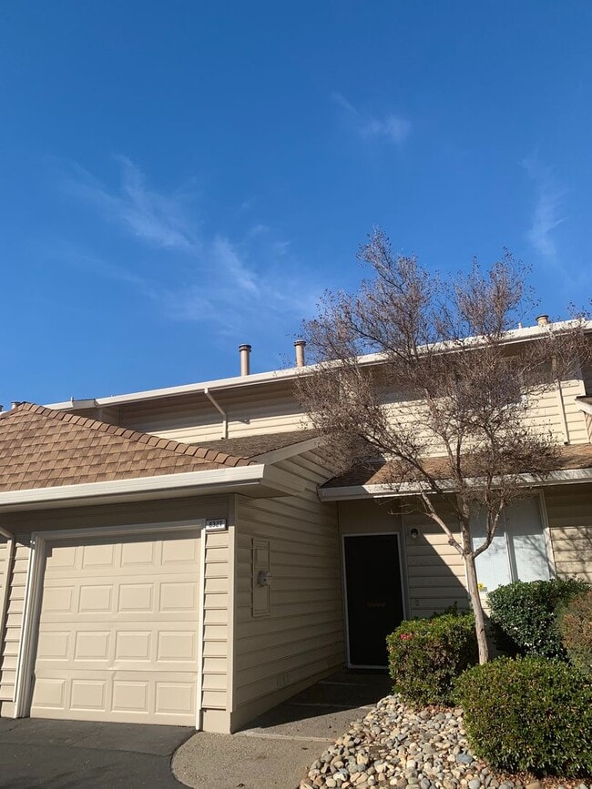 Building Photo - The American River is your backyard! 2 Bedroom 2.5 Bath Townhome