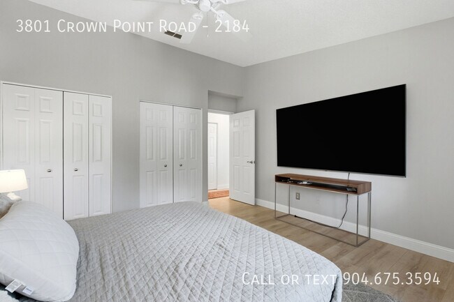 Building Photo - 3801 Crown Point Rd