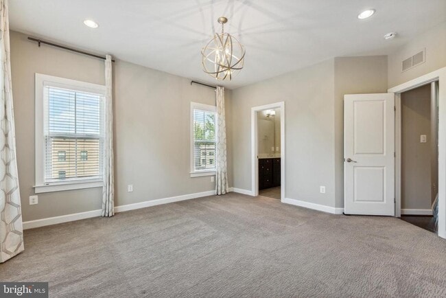 Building Photo - 9314 Sweetbay Magnolia Ct