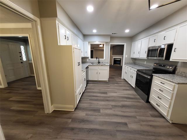 Building Photo - 14706 Overview Dr