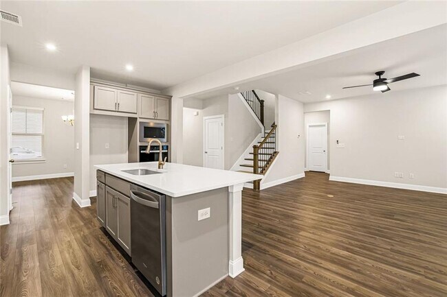 Building Photo - 639 Tigers Eye Ter