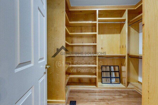 Building Photo - 756 Rolling Fork Dr